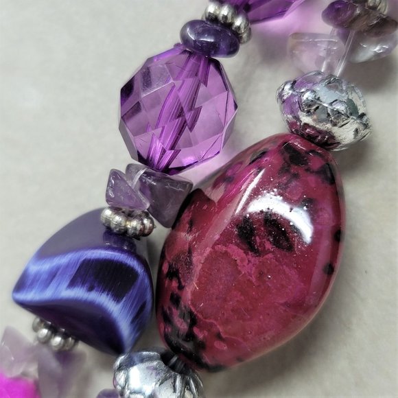 Shades of Purple Double Strand Necklace Amethyst Chips - Picture 7 of 9